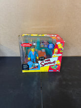 Load image into Gallery viewer, Exclusive Principal Skinner Playmates Interactive figure and set