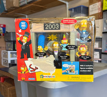 Load image into Gallery viewer, The Simpsons New Years Eve Toys-R-Us exclusive
