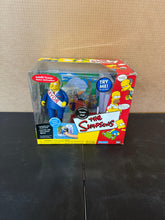 Load image into Gallery viewer, Mayor Quimby Playmates Interactive figure and set
