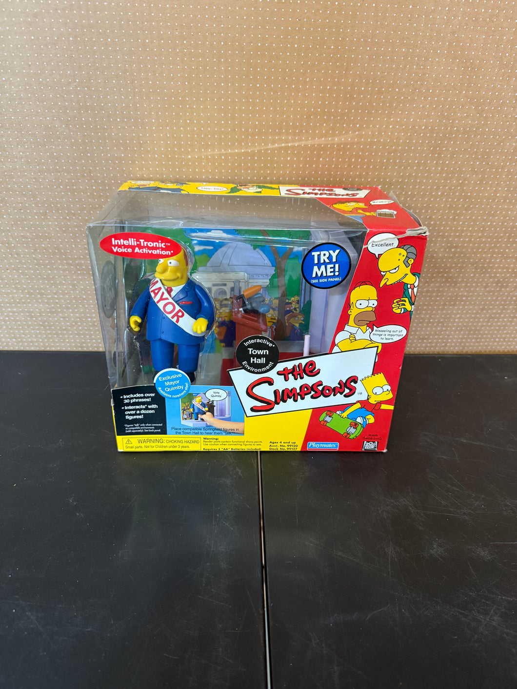 Mayor Quimby Playmates Interactive figure and set