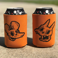 Load image into Gallery viewer, Itchy and Scratchy Koozie (Can Hugger)
